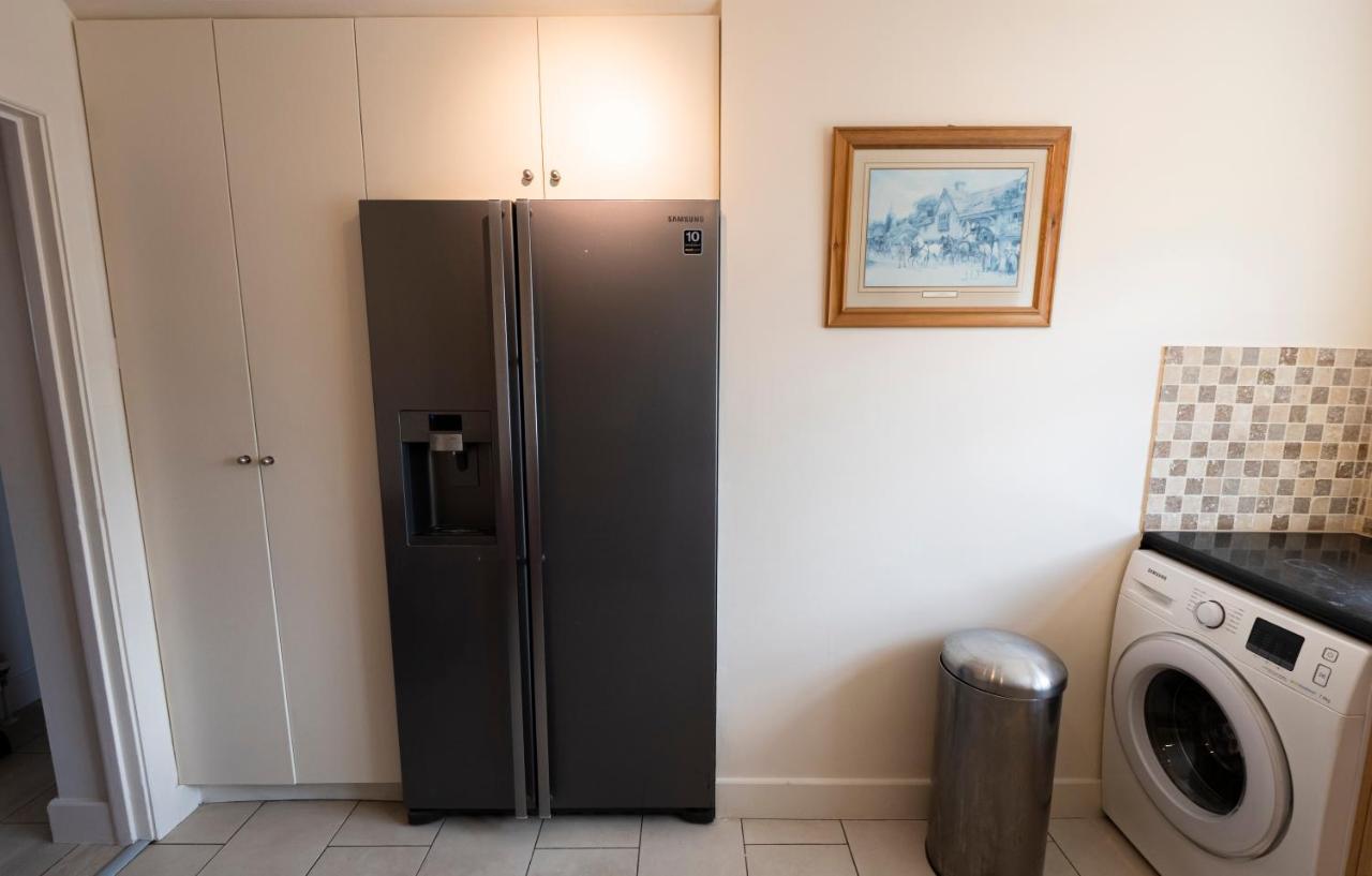 19 Shrewsbury Walk Apartment Isleworth Exterior photo